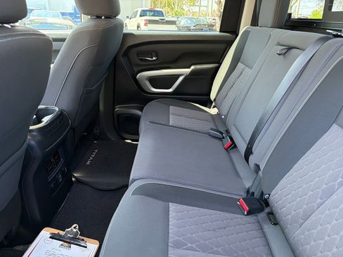 Used 2024 Nissan Titan SV w/ SV Convenience Package image 33