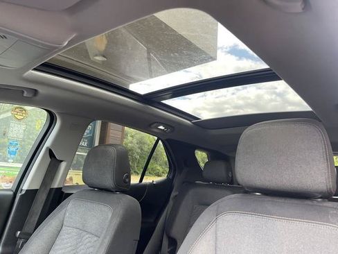 Used 2018 Chevrolet Equinox LT w/ LT True North Edition AWD/4WD image 28