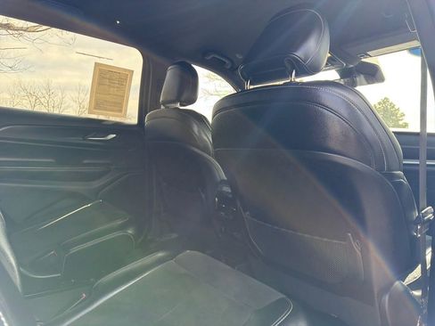 Used 2023 Jeep Grand Cherokee L Altitude image 31