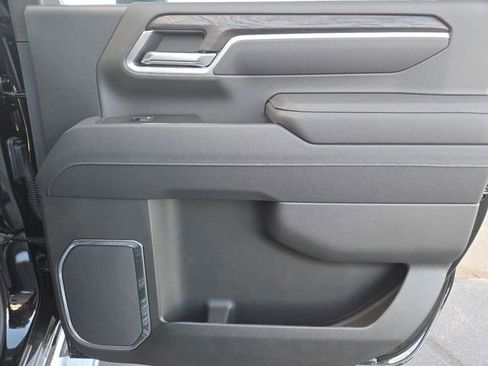 New 2025 GMC Sierra 2500 SLT w/ SLT Premium Package image 29