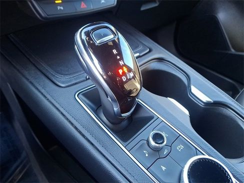 Used 2024 Cadillac XT4 Premium Luxury image 14