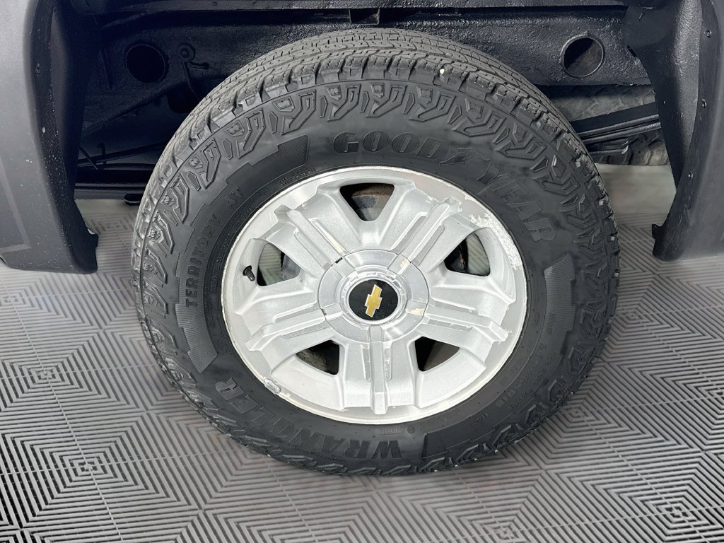Used 2011 Chevrolet Silverado 1500 LT AWD/4WD image 26