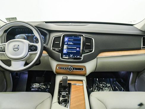 Used 2022 Volvo XC90 T8 Inscription Expression w/ Advanced Package AWD/4WD image 15