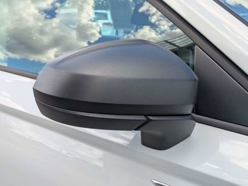 Certified 2023 Volkswagen Taos S FWD image 9