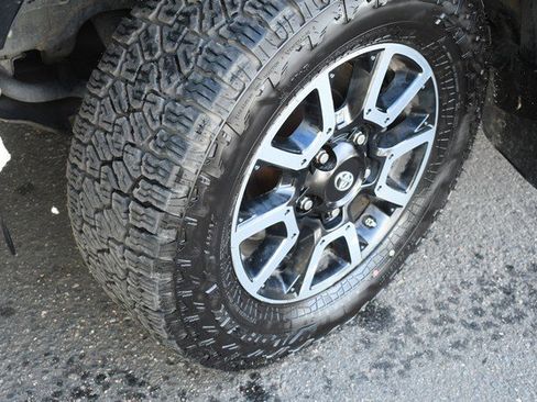 Used 2017 Toyota Tundra SR5 image 11