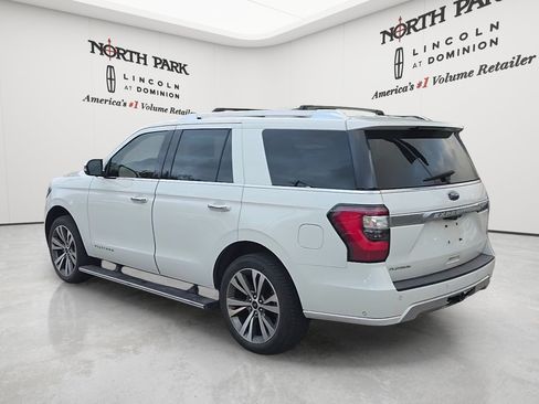 Used 2021 Ford Expedition Platinum AWD/4WD image 3