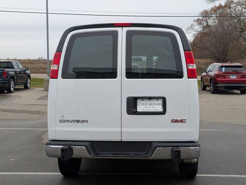 Used 2024 GMC Savana 2500 w/ Driver Convenience Package image 5