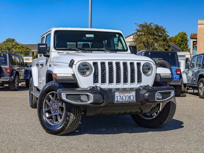 Used 2021 Jeep Gladiator Overland w/ Popular Equipment Package