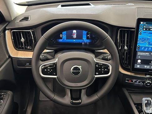 New 2026 Volvo XC60 T8 Ultra w/ Protection Package Premier AWD/4WD image 12
