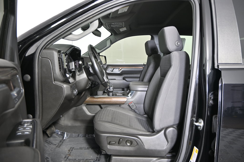 Used 2023 Chevrolet Silverado 1500 RST AWD/4WD image 20
