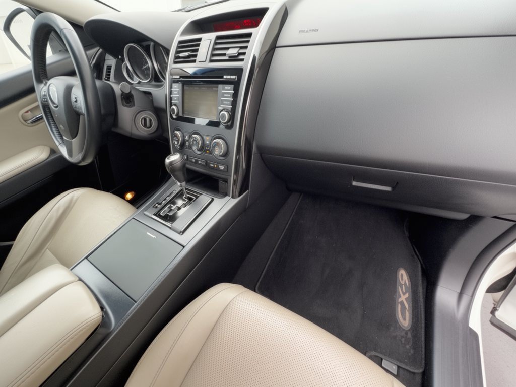 Used 2014 MAZDA CX-9 Touring w/ Touring Technology Package FWD image 31