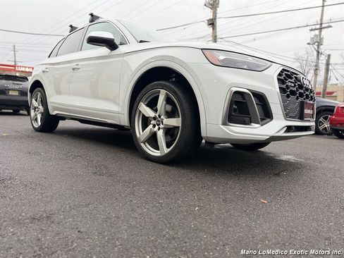 Used 2021 Audi SQ5 Premium image 12