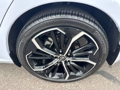 Certified 2025 Nissan Altima 2.5 SR FWD image 29