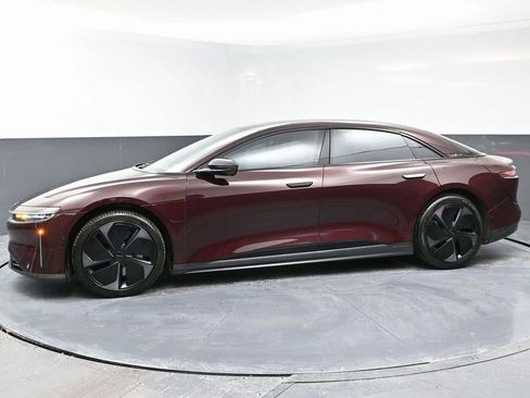 Used 2024 Lucid Air Touring image 5
