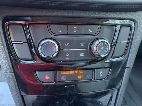 Used 2020 Buick Encore Preferred w/ Safety Package image 17