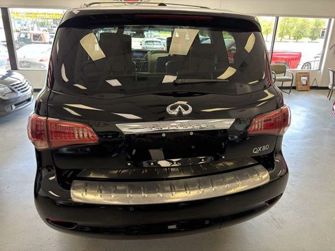 Used 2017 INFINITI QX80 2WD w/ Driver Assistance Package image 10
