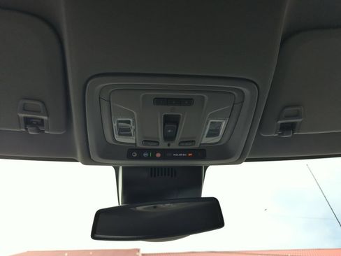 Used 2024 GMC Sierra 1500 SLT RWD image 25