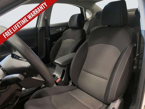 Used 2024 Kia Forte LXS FWD image 25
