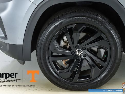 Used 2022 Volkswagen Atlas SE w/ Panoramic Sunroof Package image 5