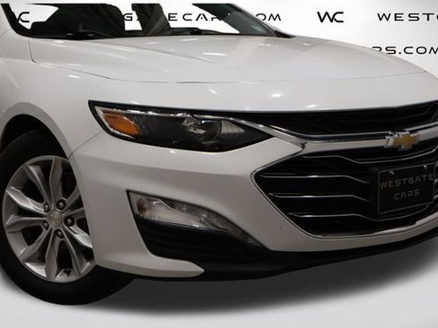 Used 2022 Chevrolet Malibu LT image 40
