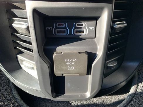 Used 2024 RAM 2500 Laramie image 17