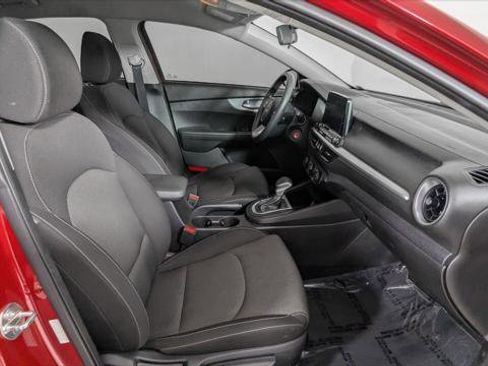 Used 2024 Kia Forte LXS FWD image 23