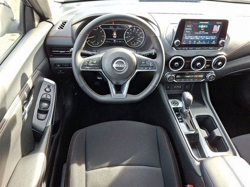 Certified 2025 Nissan Sentra SR image 12