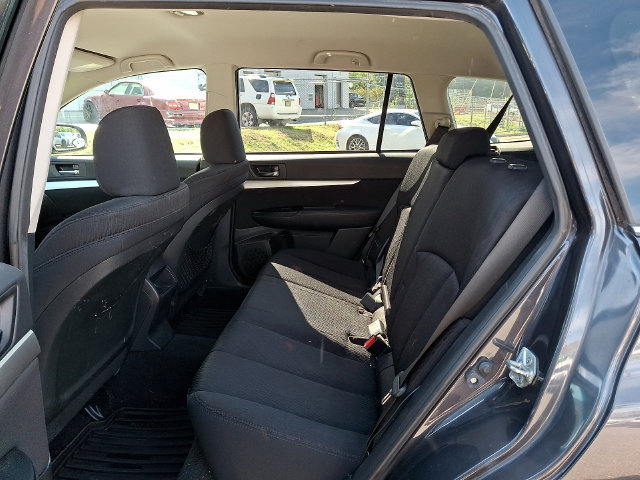 Used 2011 Subaru Outback 2.5i Premium AWD/4WD image 10