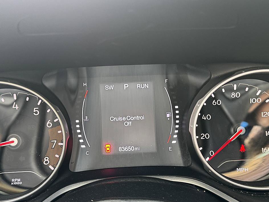 Used 2020 Jeep Compass Latitude FWD image 8