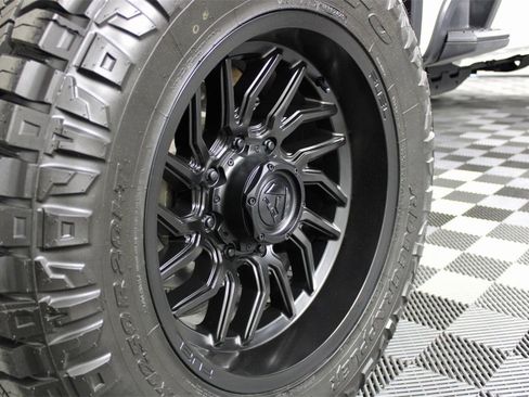 Used 2021 Chevrolet Silverado 2500 LT w/ Fleet Comfort Package image 14