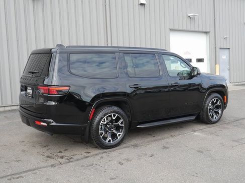 Used 2025 Jeep Wagoneer Series II image 10