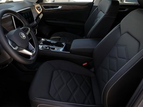 New 2026 Volkswagen Atlas SE image 10