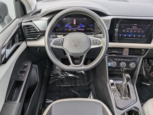Certified 2025 Volkswagen Taos S FWD image 11
