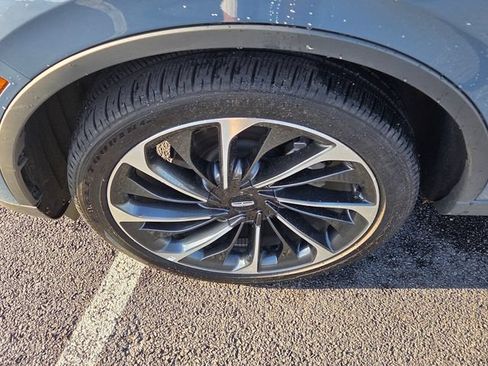 Used 2025 Lincoln Aviator Reserve w/ Illumination Package RWD image 10