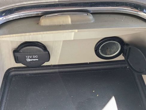 Used 2019 Dodge Grand Caravan SXT FWD image 21
