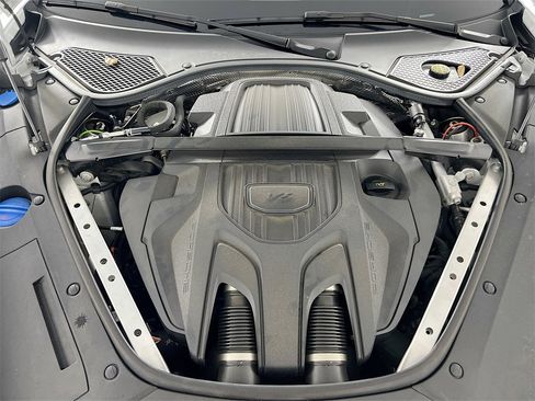 Certified 2023 Porsche Panamera 4 image 32