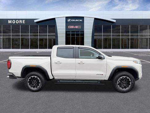 Used 2026 GMC Canyon AT4 AWD/4WD image 2