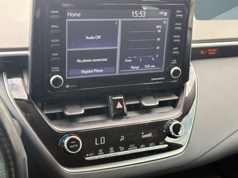 Used 2022 Toyota Corolla LE FWD image 23