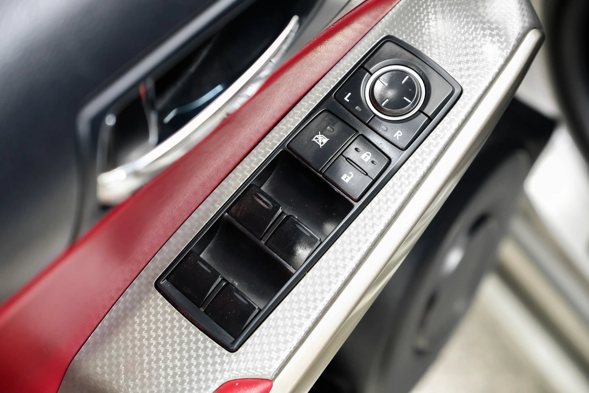 Used 2015 Lexus IS 350 w/ F-Sport Package RWD image 42