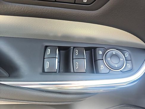 Used 2023 Cadillac XT4 Premium Luxury w/ Cold Weather Package AWD/4WD image 11