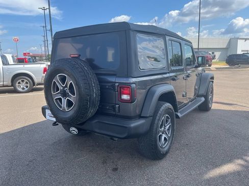 Used 2021 Jeep Wrangler Unlimited Sport AWD/4WD image 16
