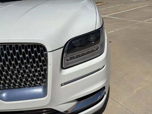Used 2020 Lincoln Navigator L Reserve w/ Luxury Package AWD/4WD image 7