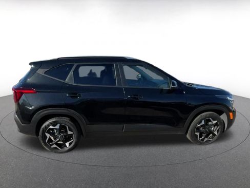 Used 2025 Kia Seltos S FWD image 16