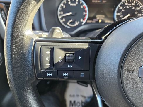 Used 2021 Nissan Rogue SV image 18