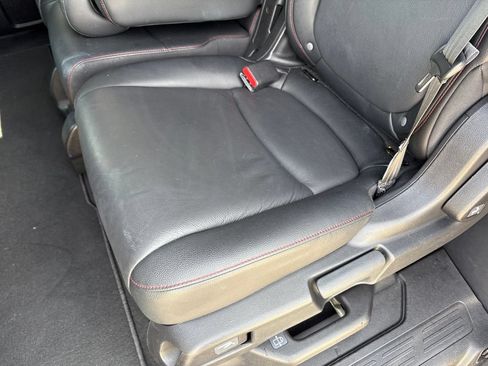 Used 2025 Honda Odyssey Sport-L image 40
