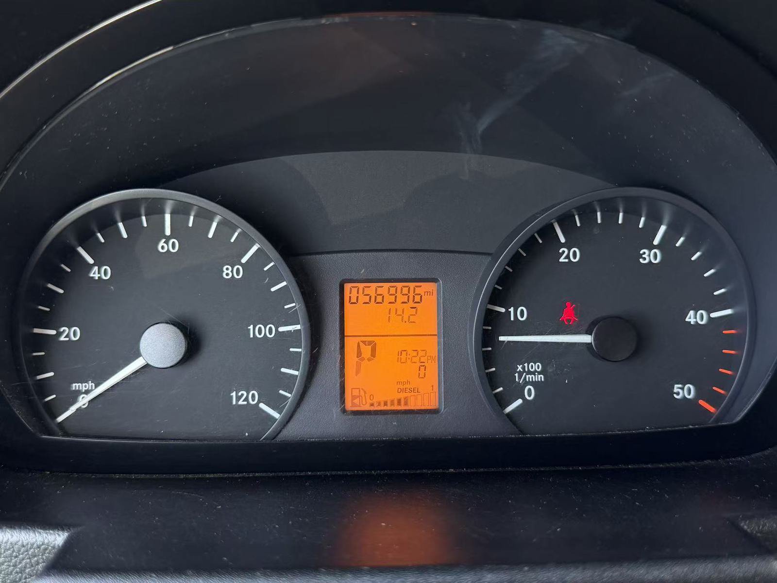 Used 2018 Mercedes-Benz Sprinter 2500 image 11
