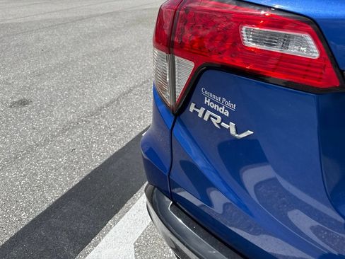 Certified 2022 Honda HR-V Sport image 29