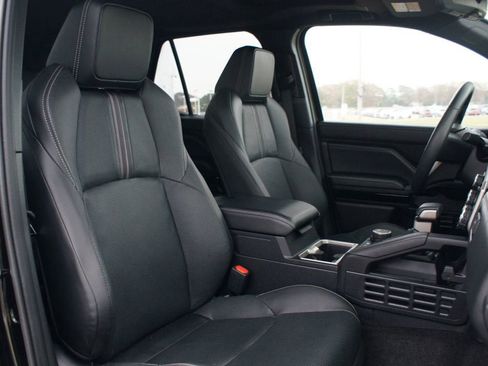 Used 2025 Toyota 4Runner Limited image 24