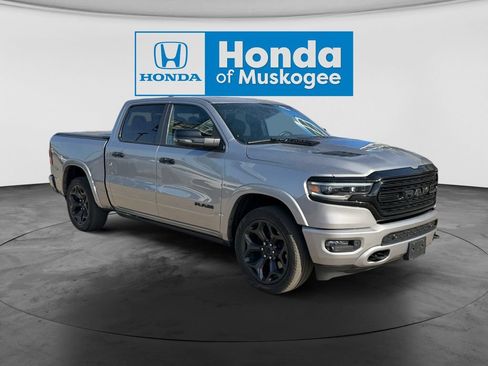 Used 2024 RAM 1500 Limited AWD/4WD image 3