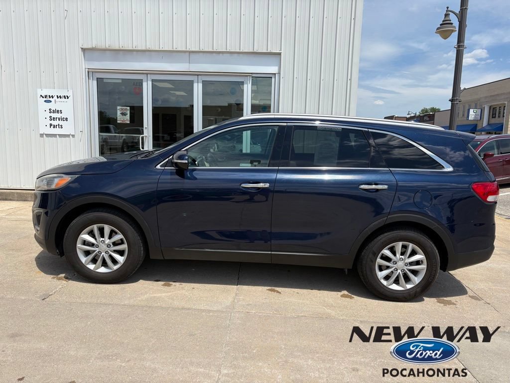 Used 2018 Kia Sorento FWD image 1
